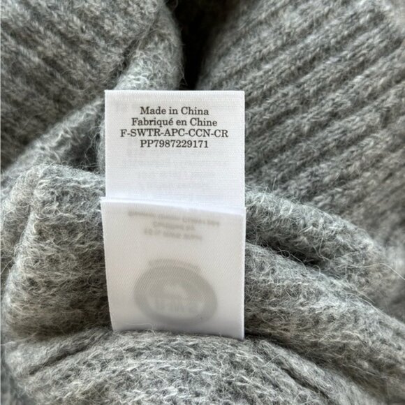 NWOT Everlane The Cocoon Crew in Alpaca Size Medium - Picture 12 of 12